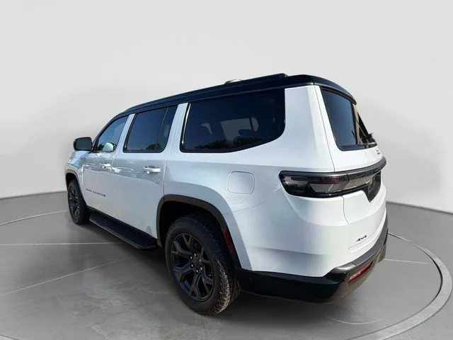 New 2026 Bright White Clear-Coat Exterior Paint Jeep Upland image 6