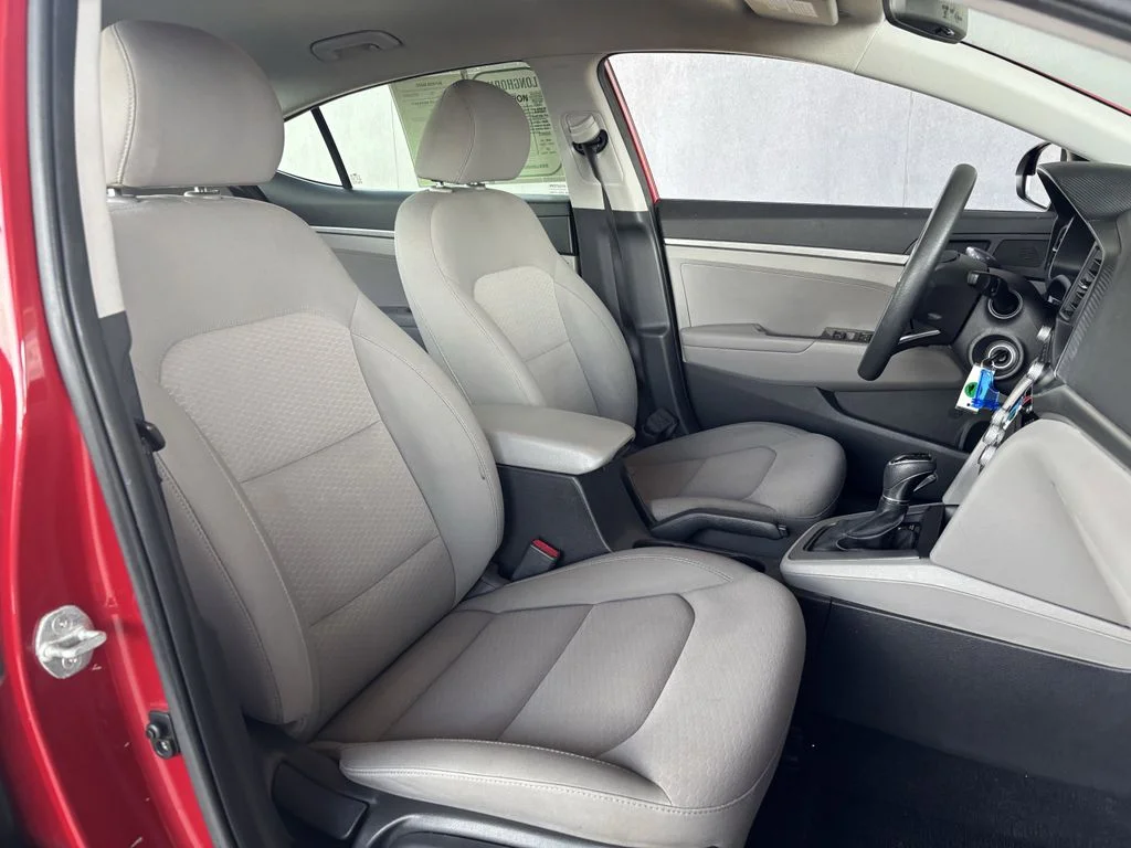 Used 2020 Red Hyundai SE image 45