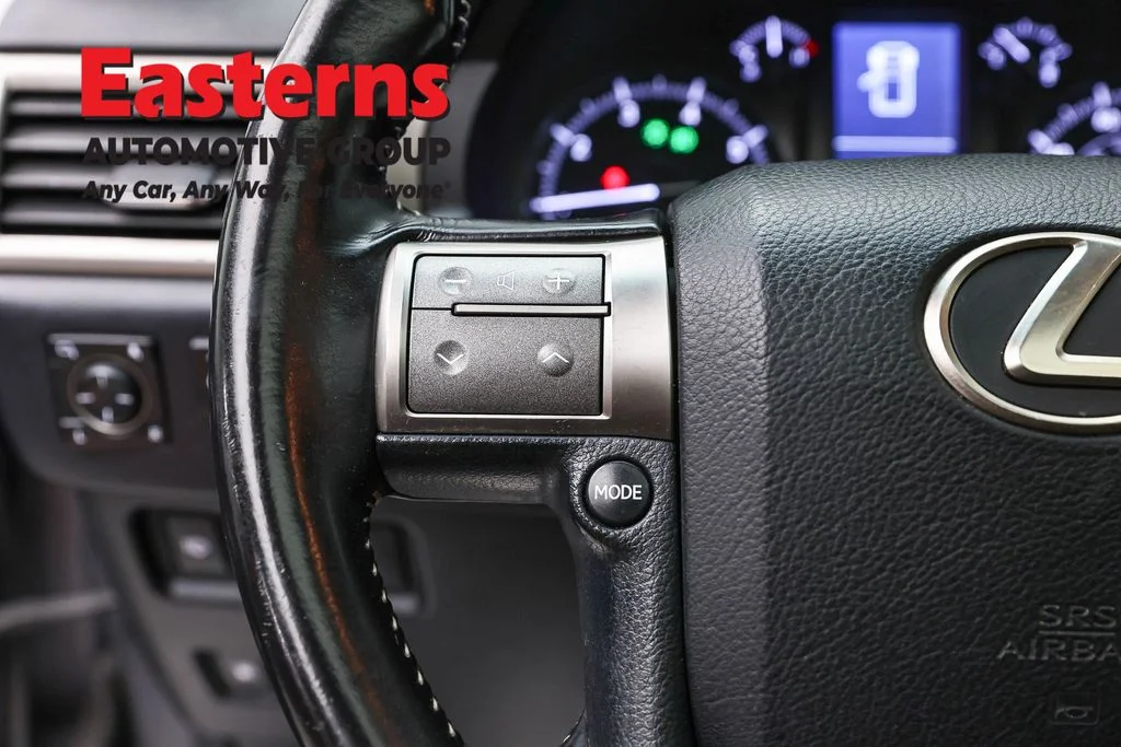 Used 2018 Gray Lexus 460 image 15