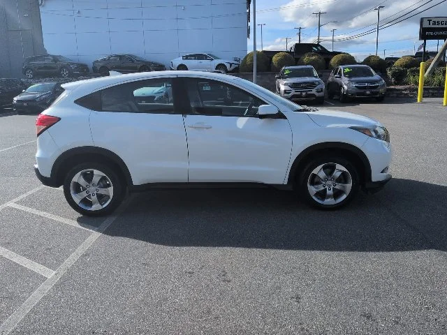 Used 2017 Gray Honda LX image 2