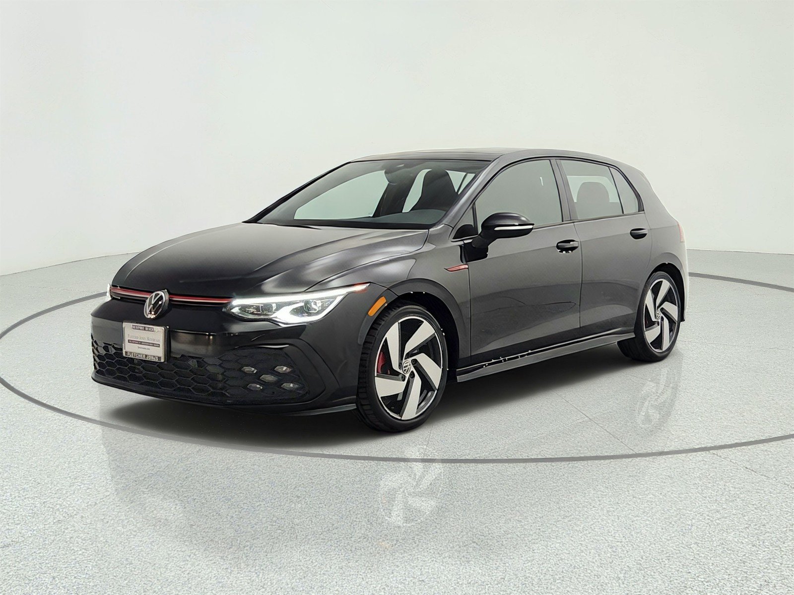 Used 2022 Deep Black Pearl Volkswagen 2.0T SE DSG image 1