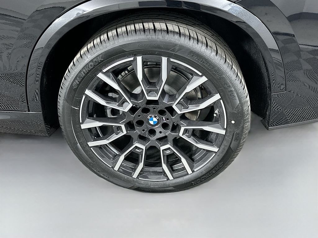 Used 2026 Black Sapphire Metallic BMW xDrive50e image 23