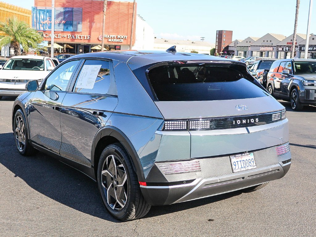 Used 2024 Green Hyundai SEL image 6