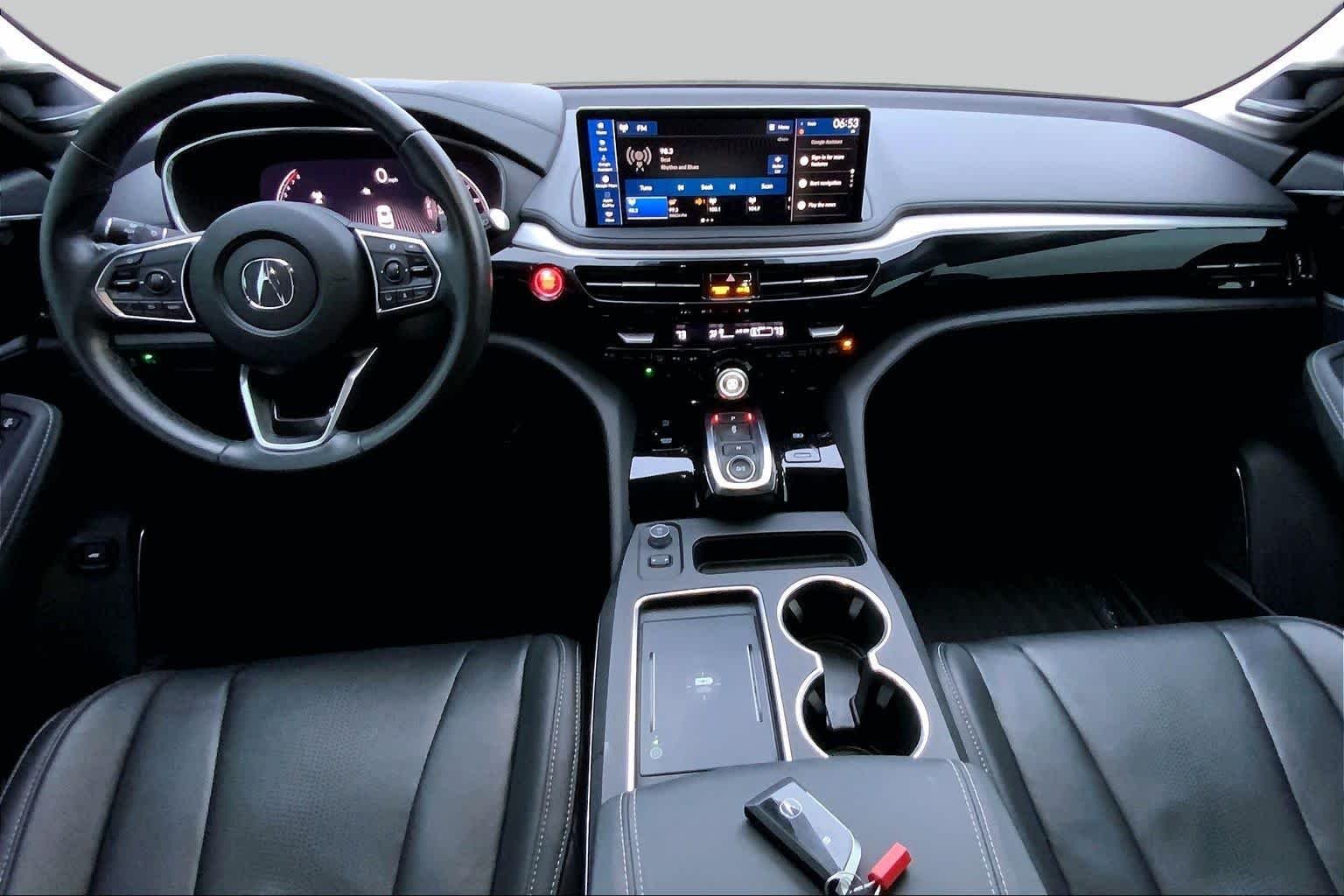 Used 2025 Platinum White Pearl Acura w/Technology Package image 15