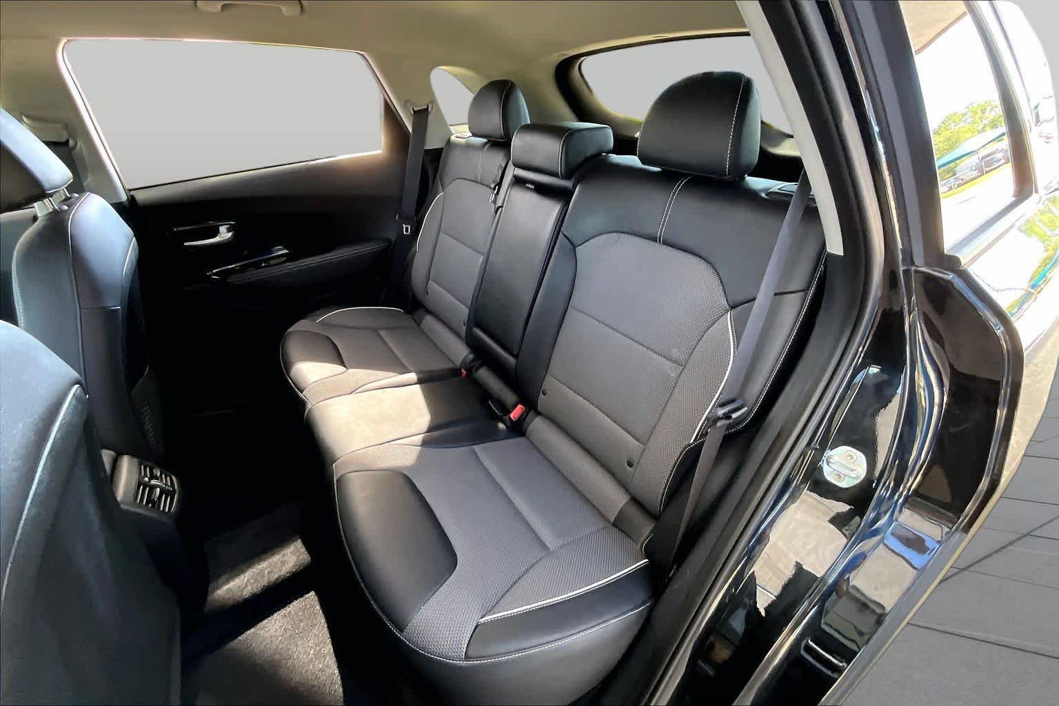 Used 2022 Aurora Black Pearl Kia EX image 20