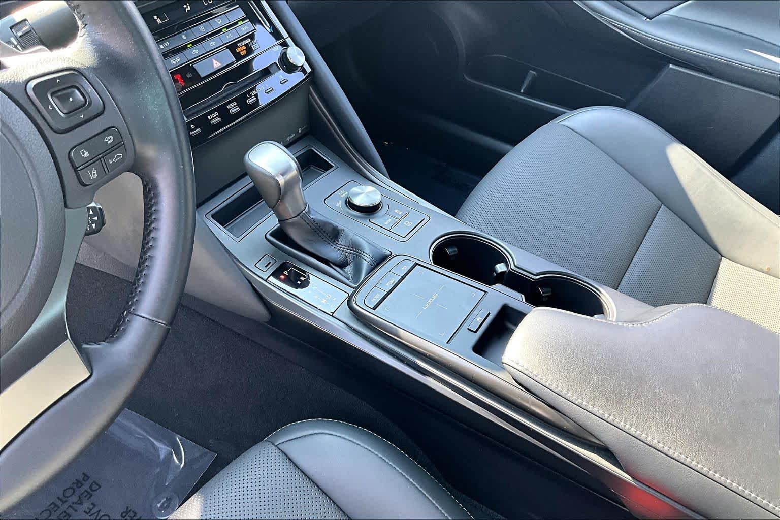 Used 2021 Atomic Silver Lexus  image 30