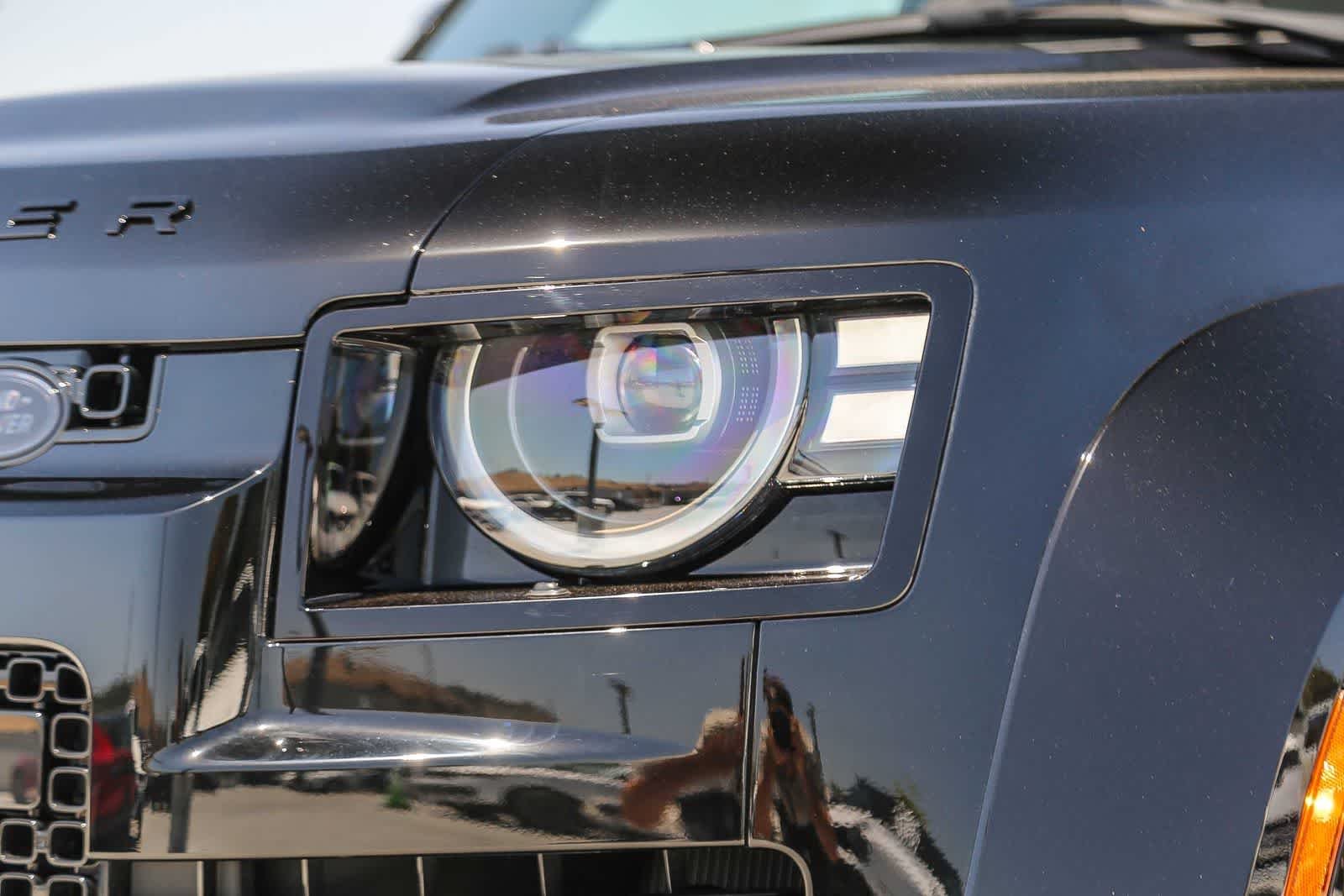 New 2026 Narvik Black Land Rover OCTA Black image 10