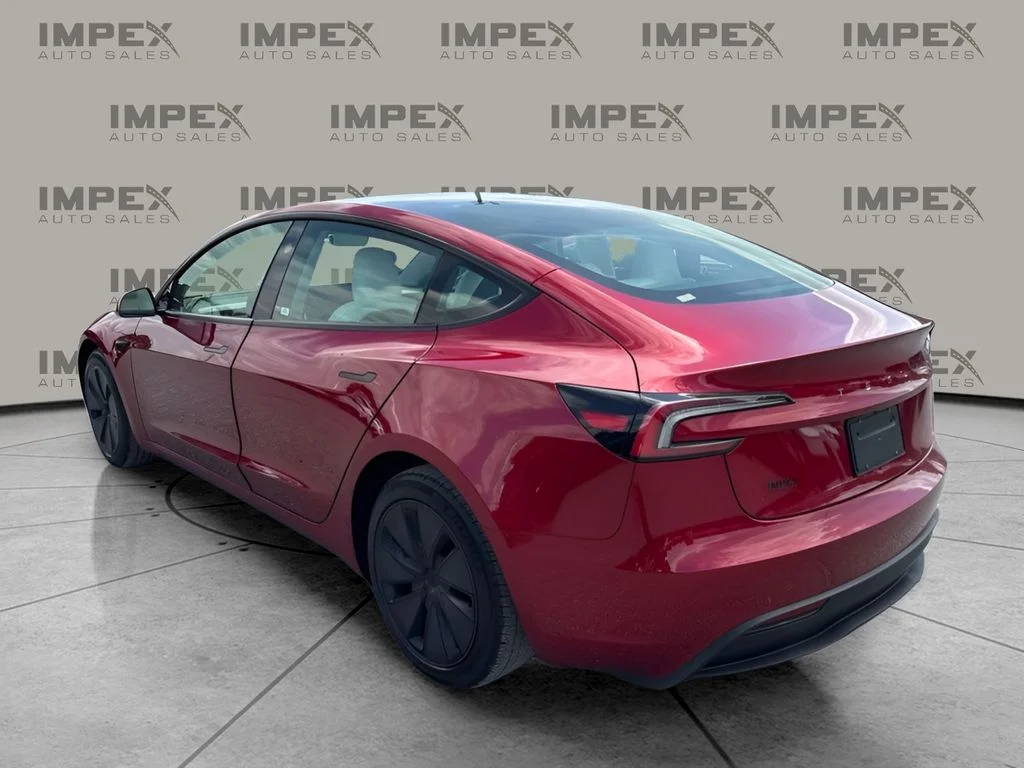 Used 2024  Tesla Base image 3