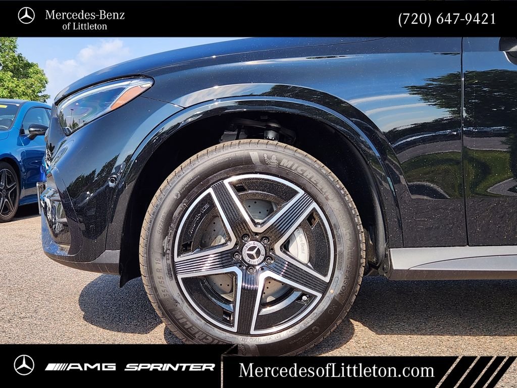 New 2026 Black Mercedes-Benz GLC 300 image 9