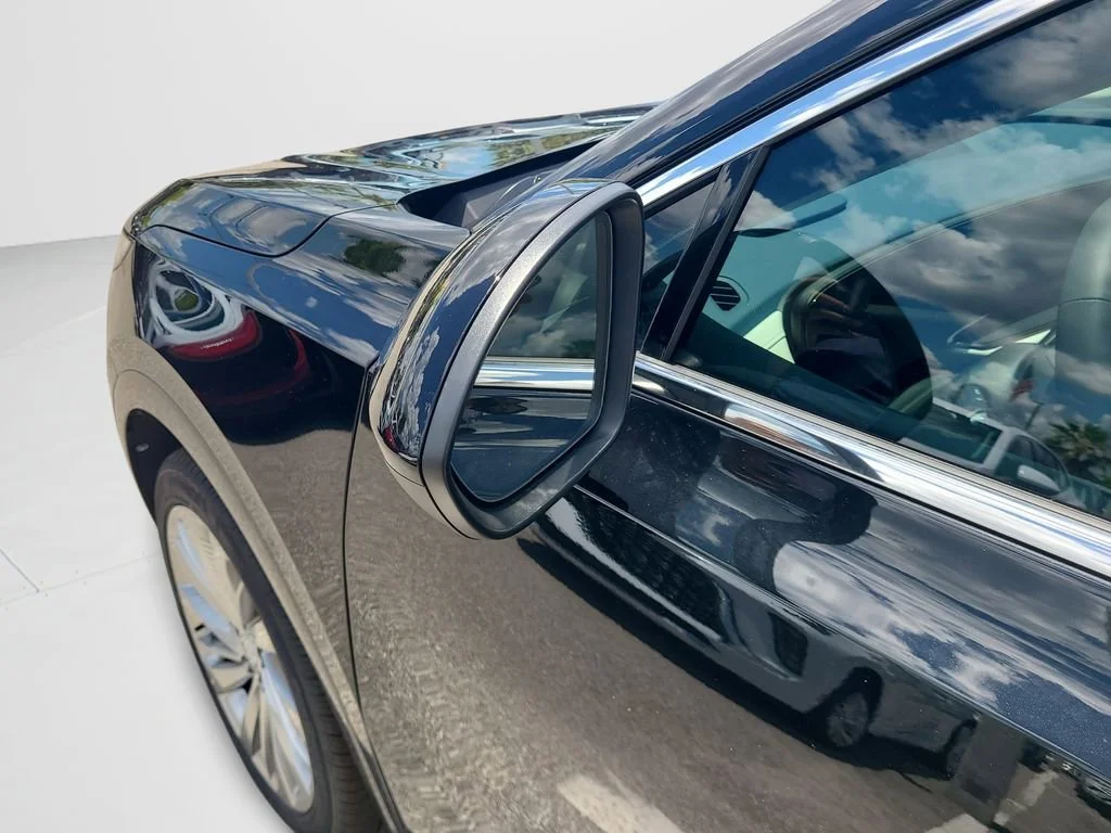 New 2026 Ebony Twilight Metallic Buick Avenir image 22