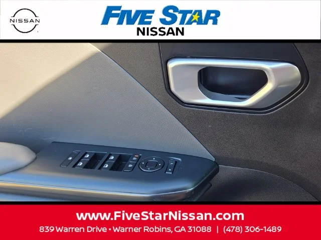 Used 2025 Blue Kia LXS image 31