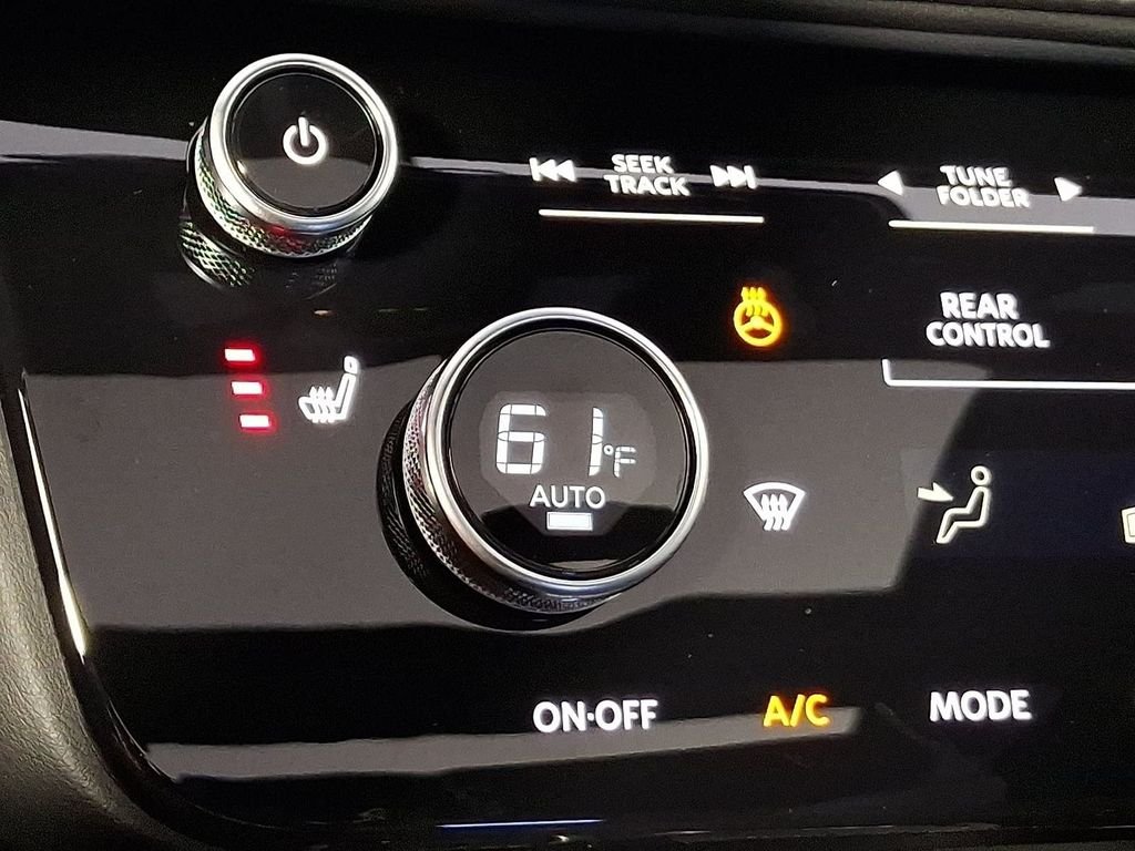 New 2027 GRAPHITE SHADOW INFINITI Luxe AWD image 18