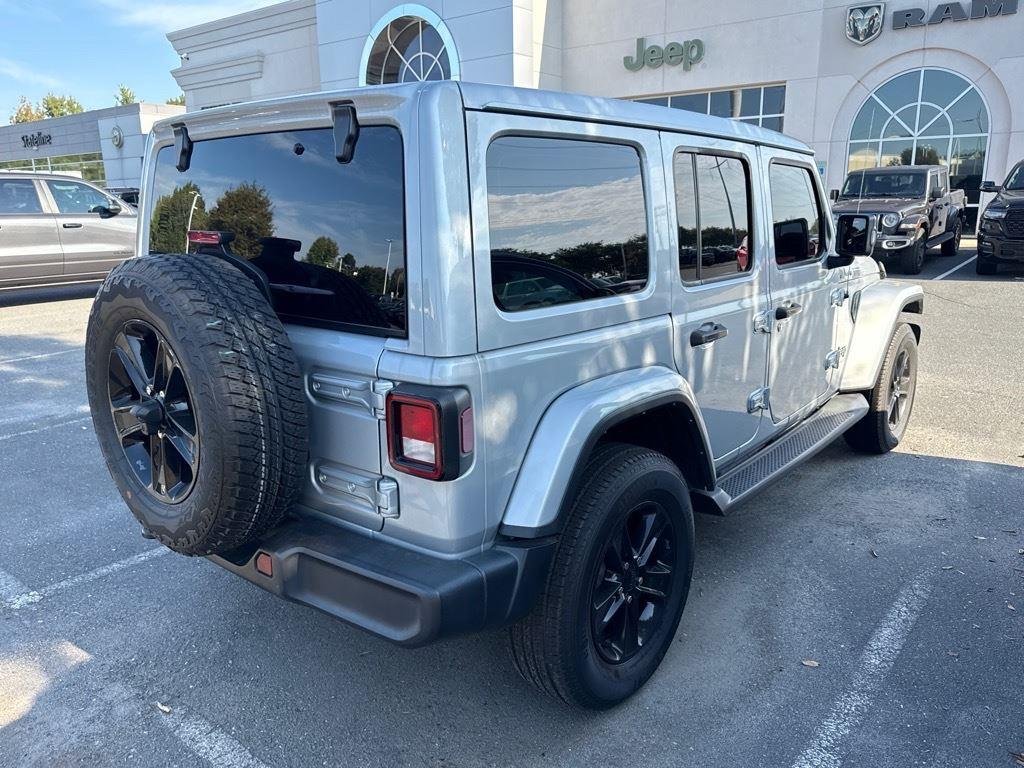 2023 Jeep Wrangler Sahara Altitude photo 4