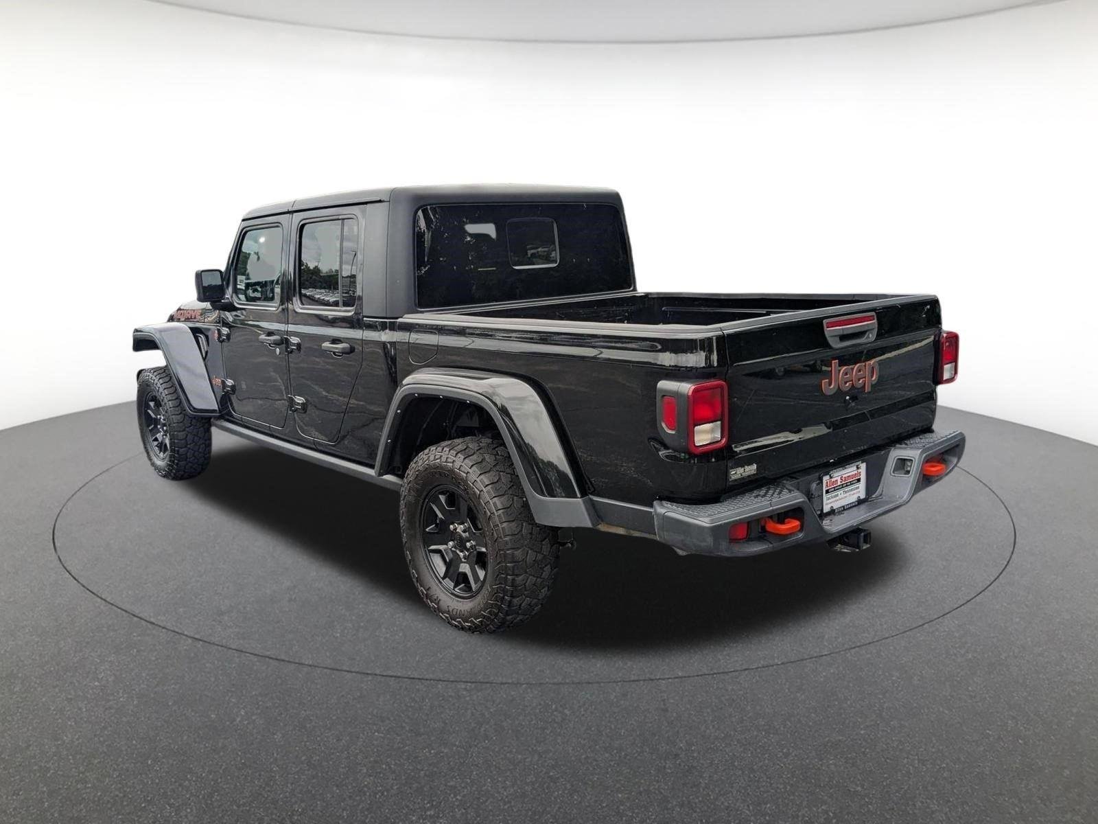 Used 2022 Black Clearcoat Jeep Mojave image 7