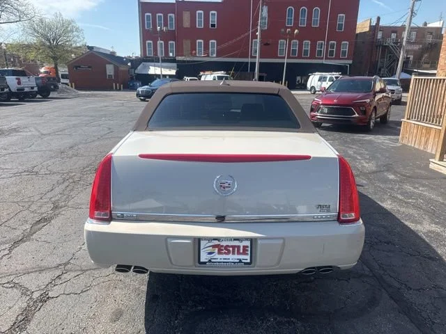 Used 2011 VANILLA LATTE METALLIC Cadillac Base image 3