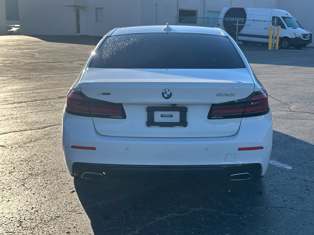 Used 2021 Alpine White BMW 530i xDrive image 5