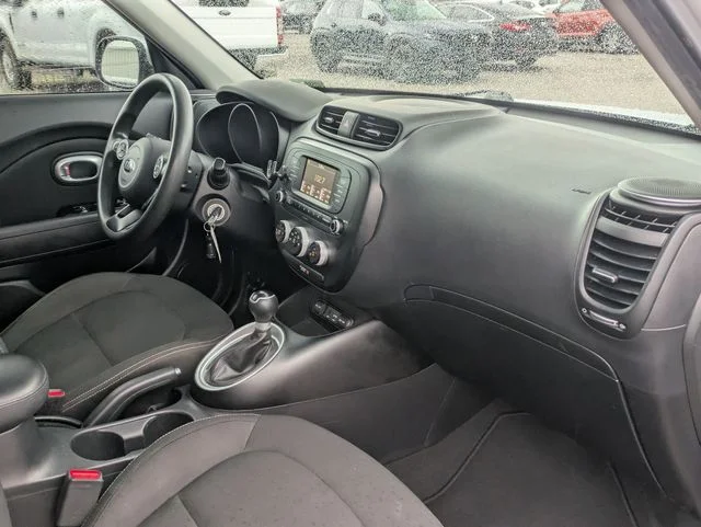 Used 2017 Silver Kia Base image 26