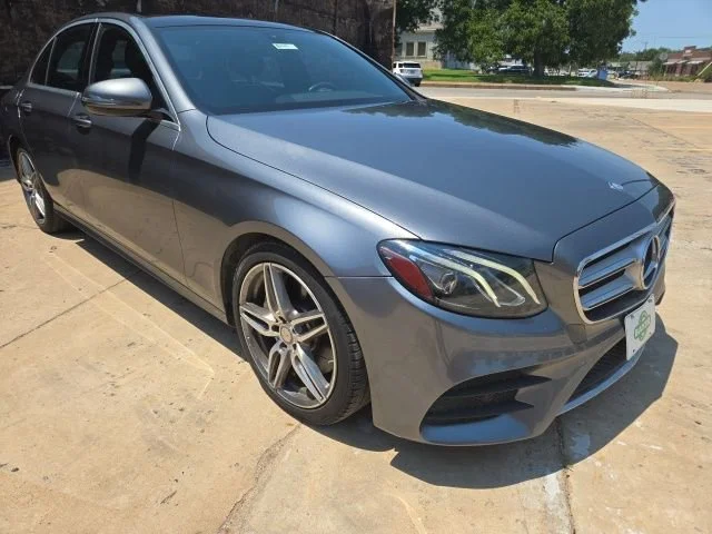 Used 2017  Mercedes-Benz E 300 Luxury image 3