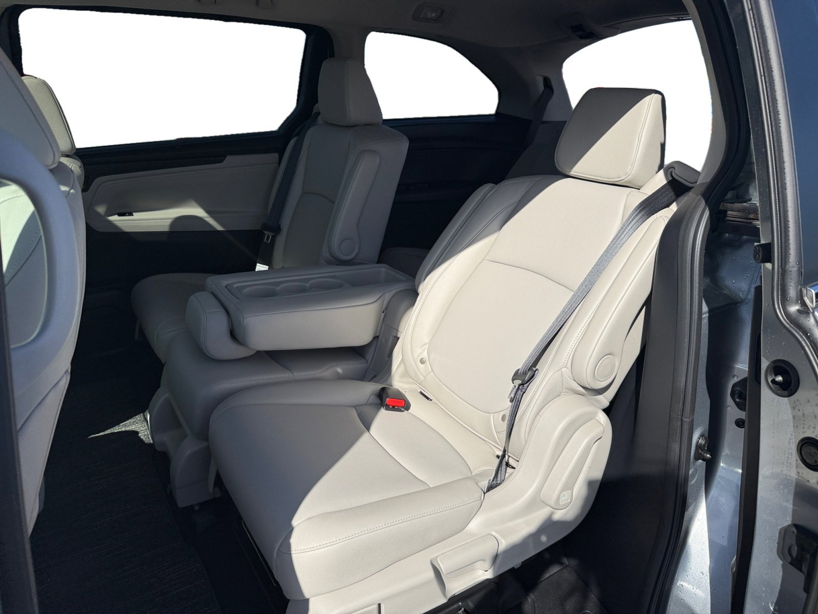 2026 Honda Odyssey EX-L - Photo 16