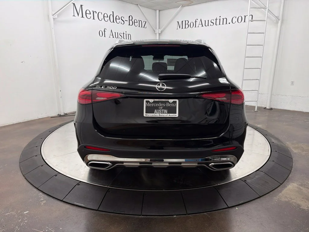 New 2027 Black Mercedes-Benz GLC 300 image 6