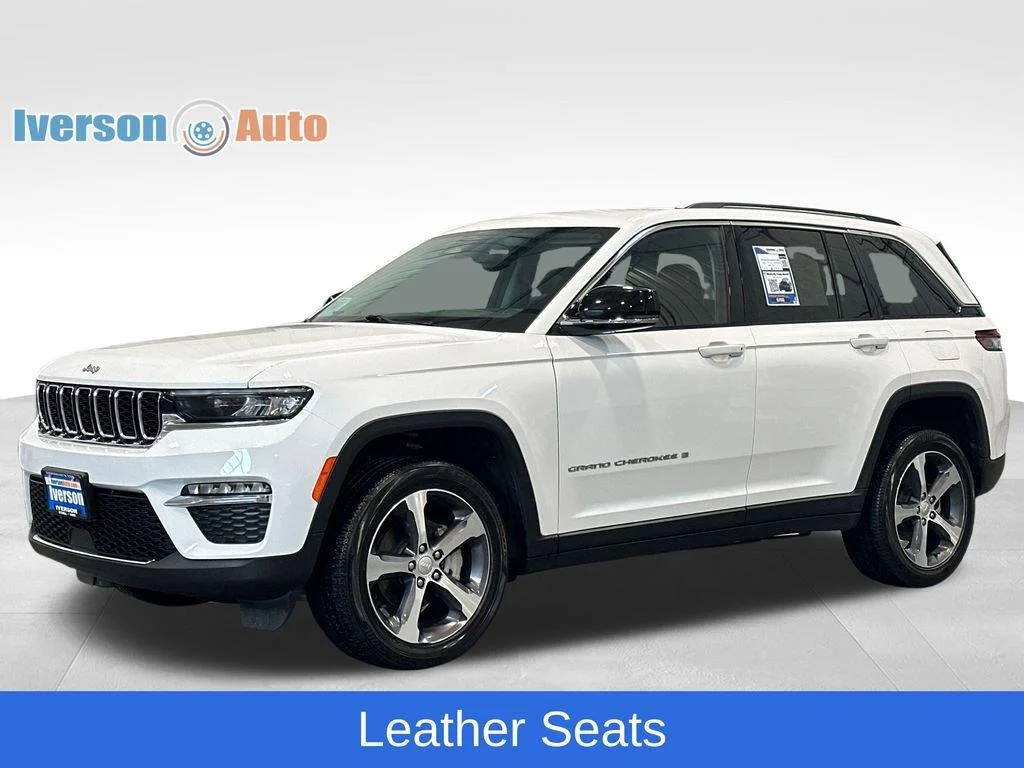 Used 2023 Bright White Clearcoat Jeep Limited image 5