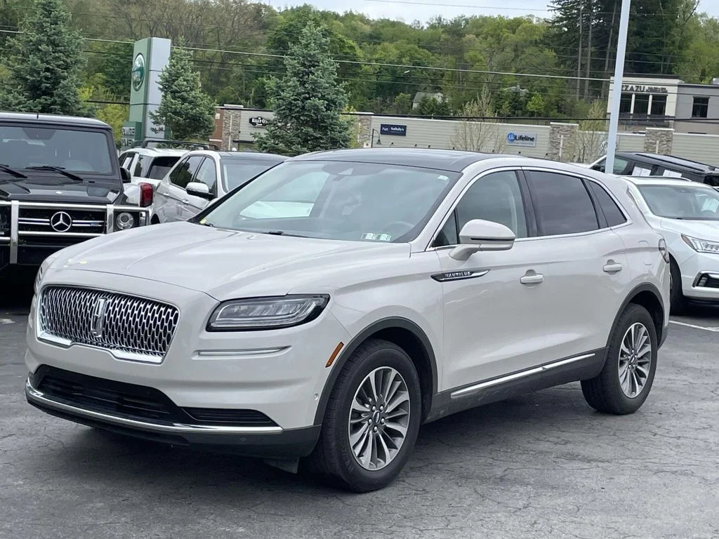 2022 Lincoln Nautilus Reserve AWD's photo
