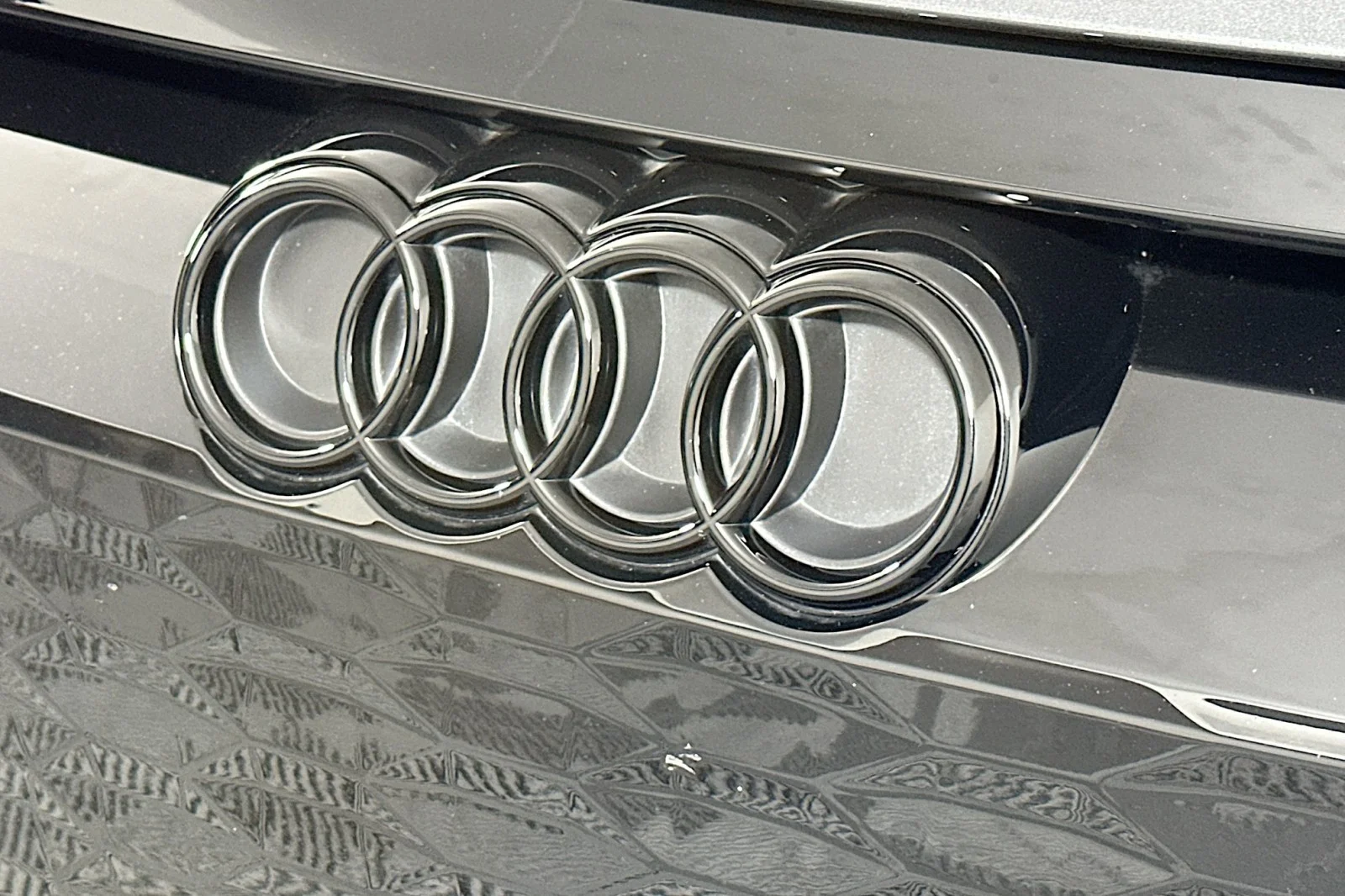 Used 2022 Daytona Gray Pearl Effect Audi Prestige image 15