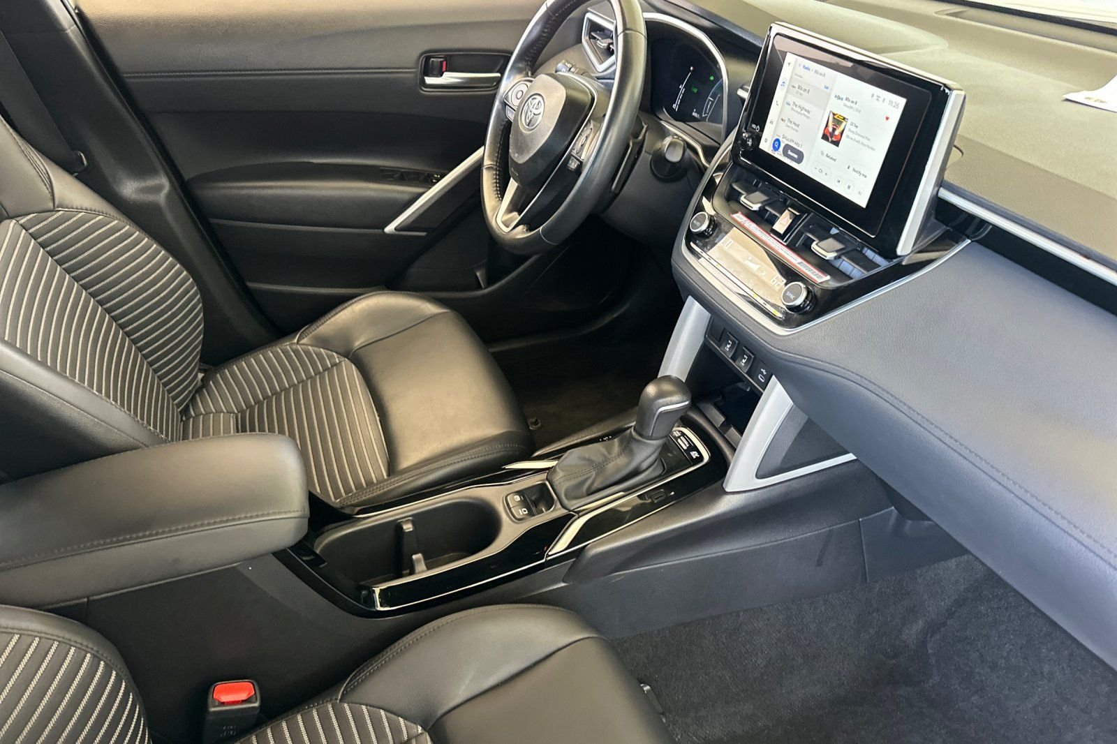 Used 2025 Beige Toyota Hybrid XSE image 17