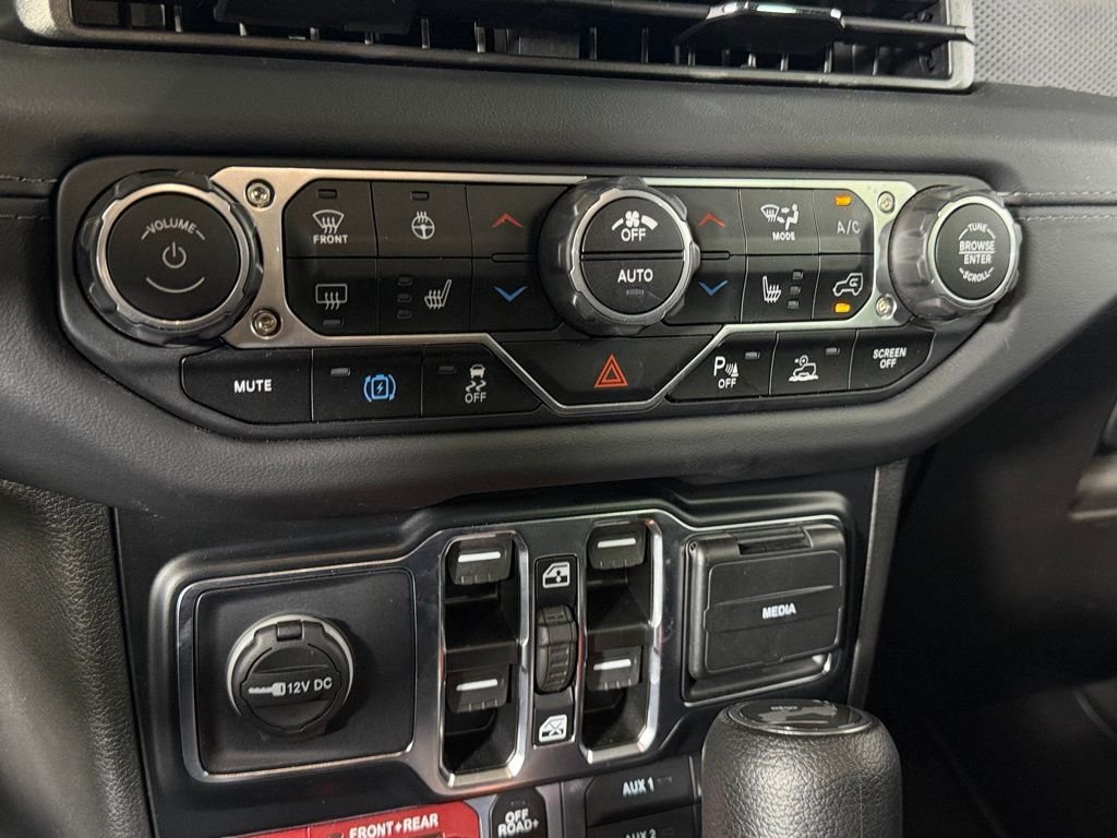 Used 2025 White Jeep Rubicon 4xe image 15