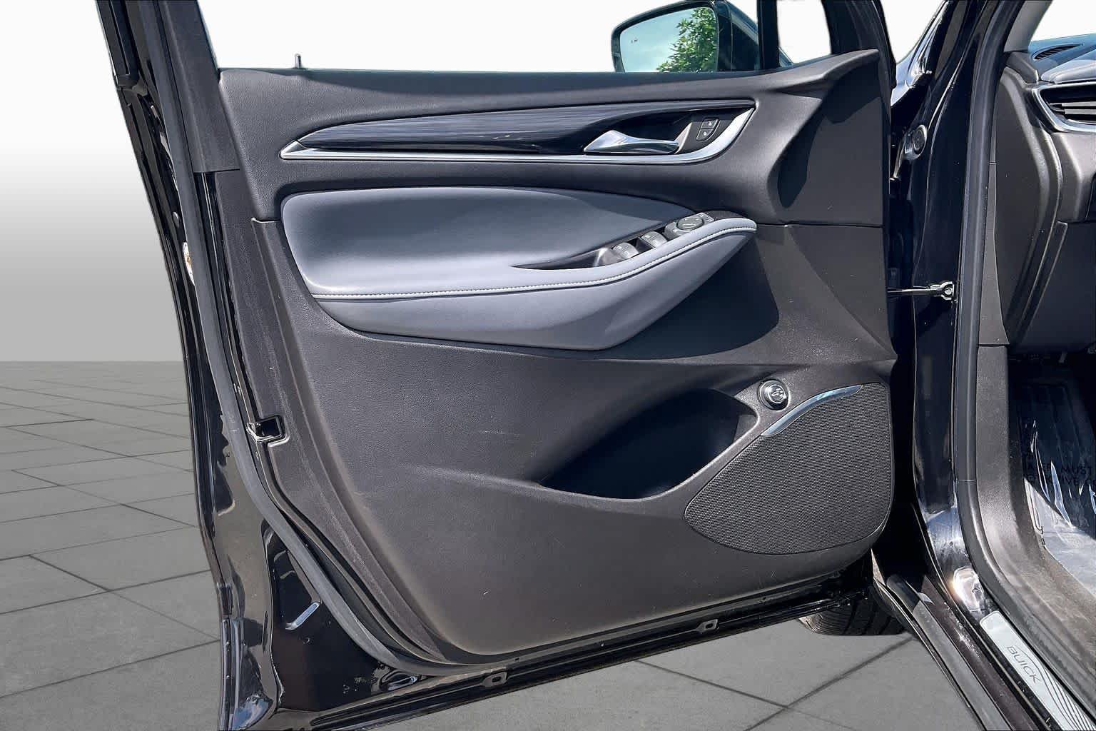 Used 2019 Ebony Twilight Metallic Buick Essence image 21