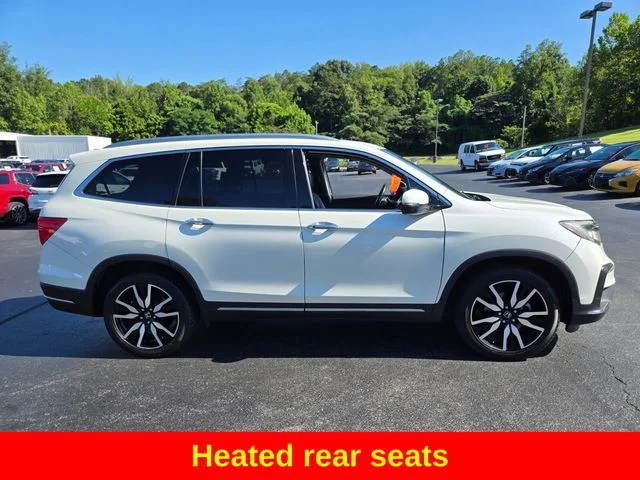 Used 2019 White Honda Touring image 10