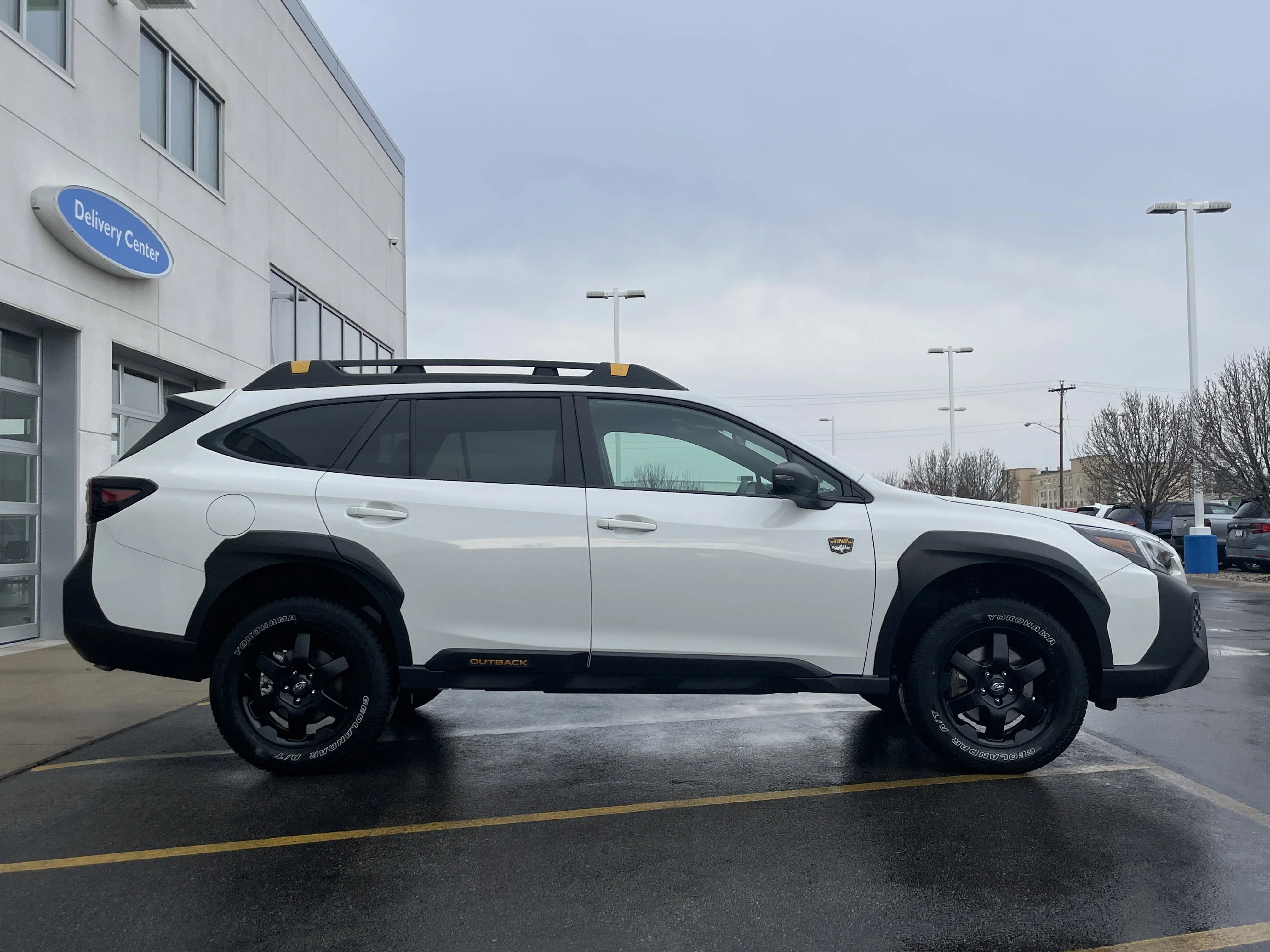 Used 2025 Crystal White Pearl Subaru Wilderness image 5