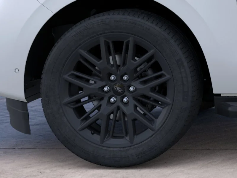 New 2026 Star White Metallic Tri-Coat Ford Platinum® image 19