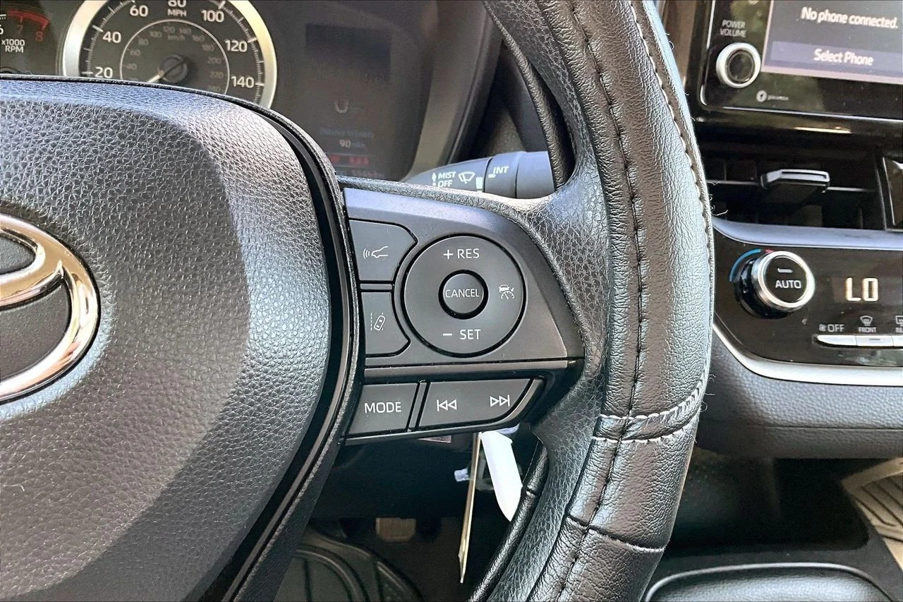 Certified Used 2022 Silver Toyota LE image 26