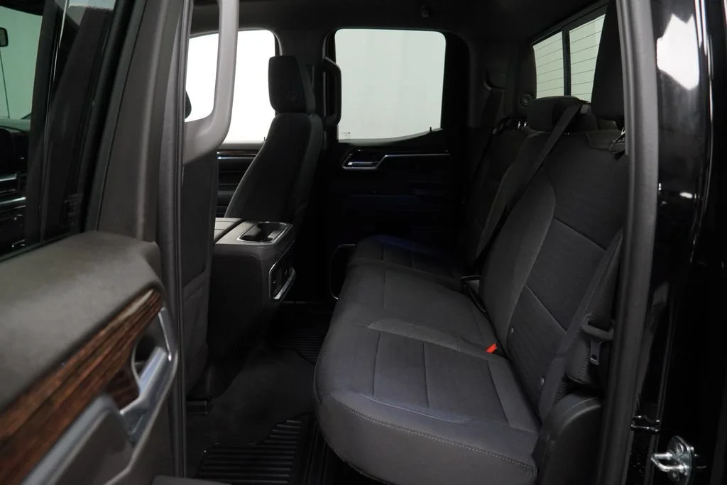 Used 2023 Onyx Black GMC Elevation image 11