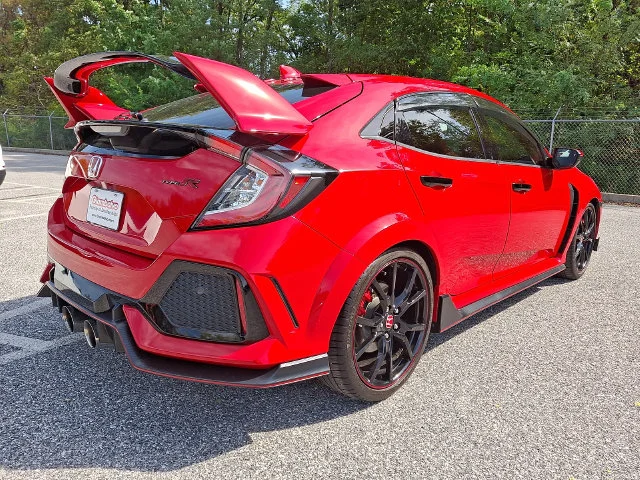 Used 2017  Honda Type R Touring image 6