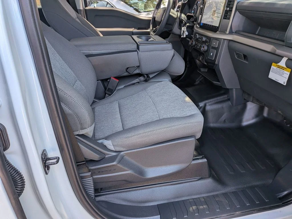 New 2026 White Ford XL image 30