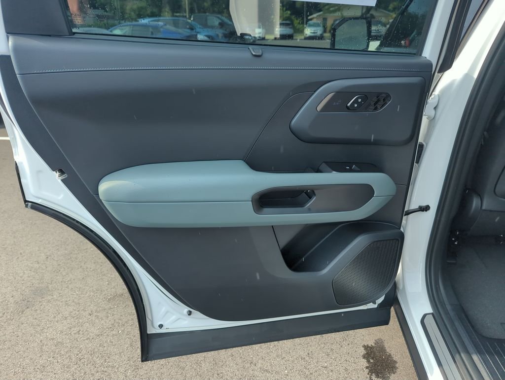New 2027 Glacial White Pearl Kia X-LINE SX PRESTIGE image 30