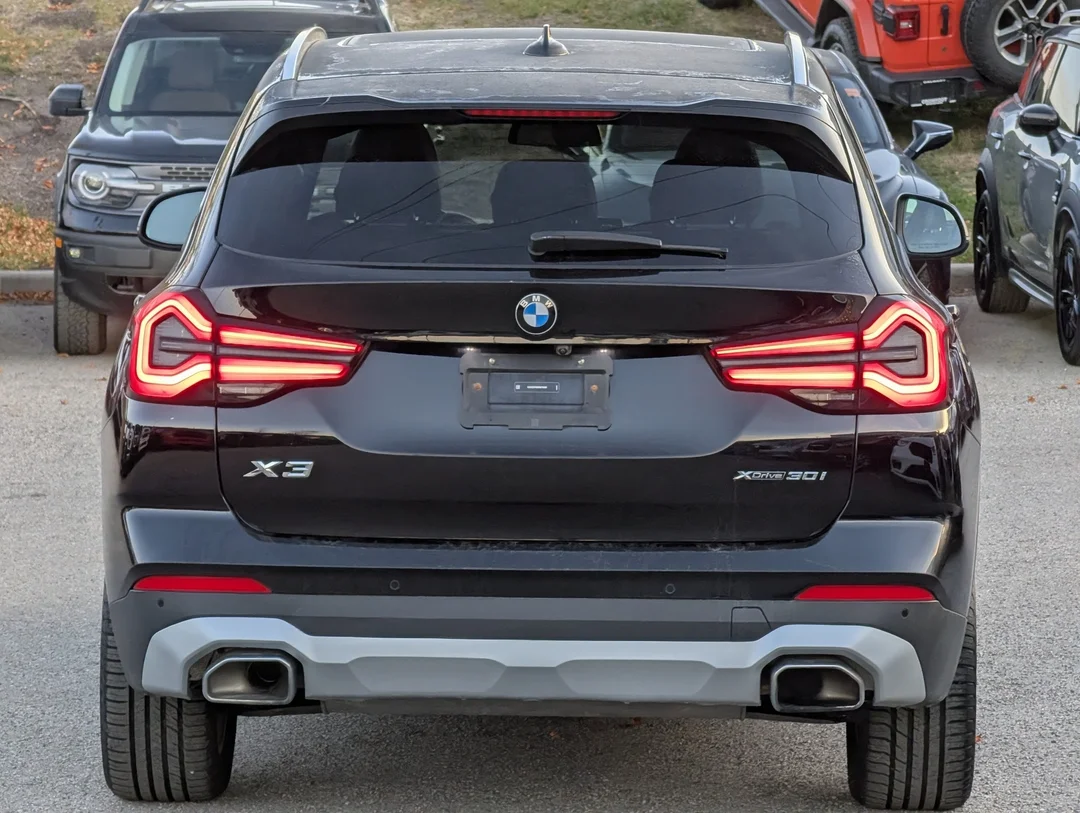 Used 2024 Black BMW xDrive30i - - Turbo I-4 - AWD - Sport Seats - Digital Cluster - Apple CarPlay & More! image 7