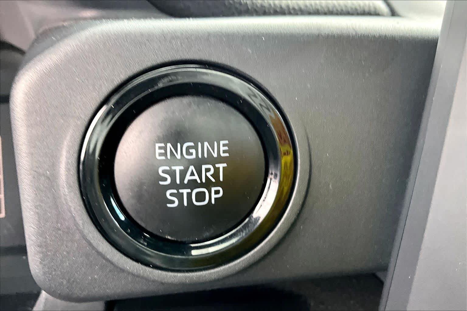 Used 2025 Ice Cap Toyota SR image 31