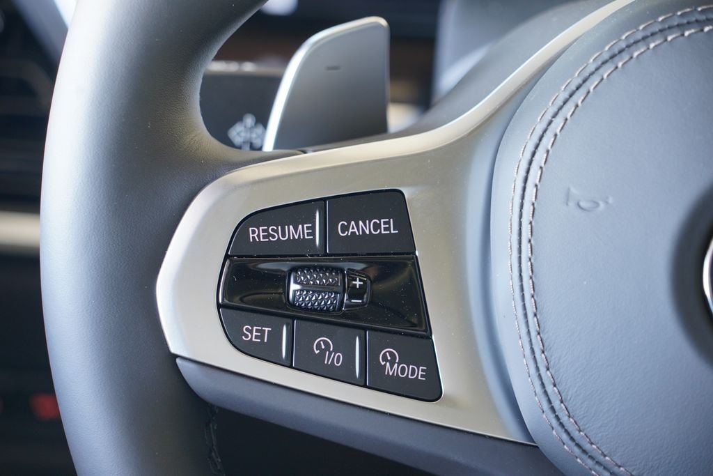 New 2026 Black Sapphire Metallic BMW sDrive40i image 20