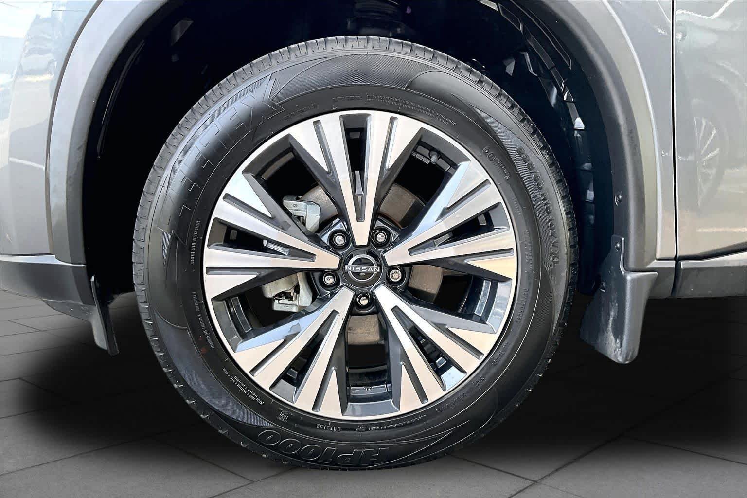 Used 2023 Gun Metallic Nissan SV image 11