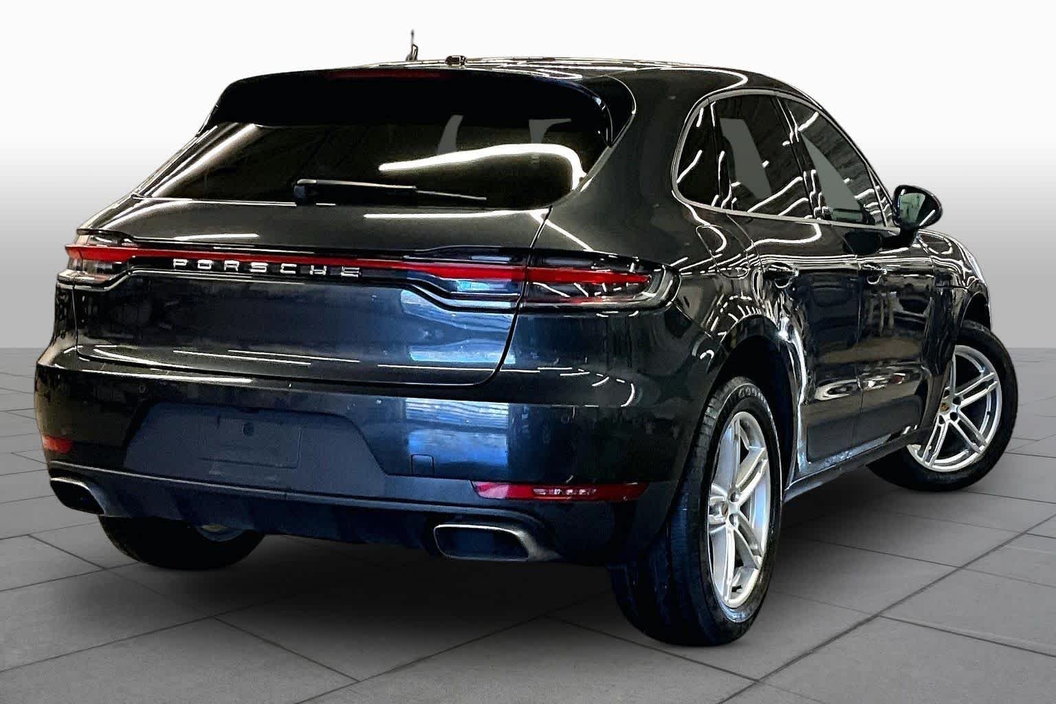 Used 2021 Volcano Grey Metallic Porsche  image 13