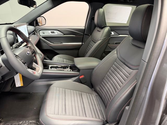 New 2026 Carbonized Gray Metallic Ford ST-Line image 16