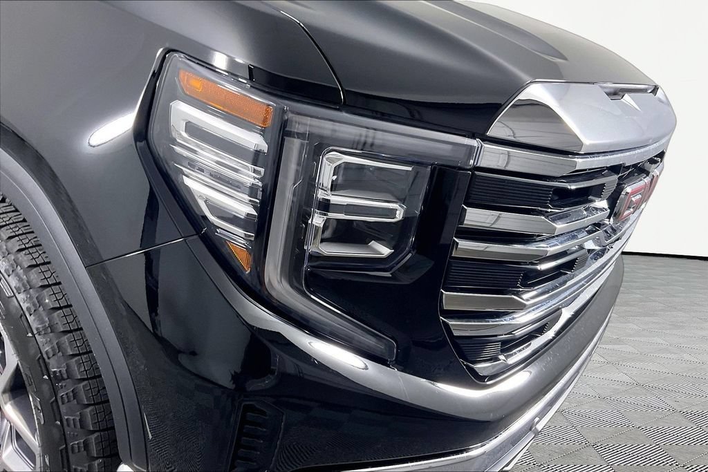 Used 2026 Onyx Black GMC SLT image 26