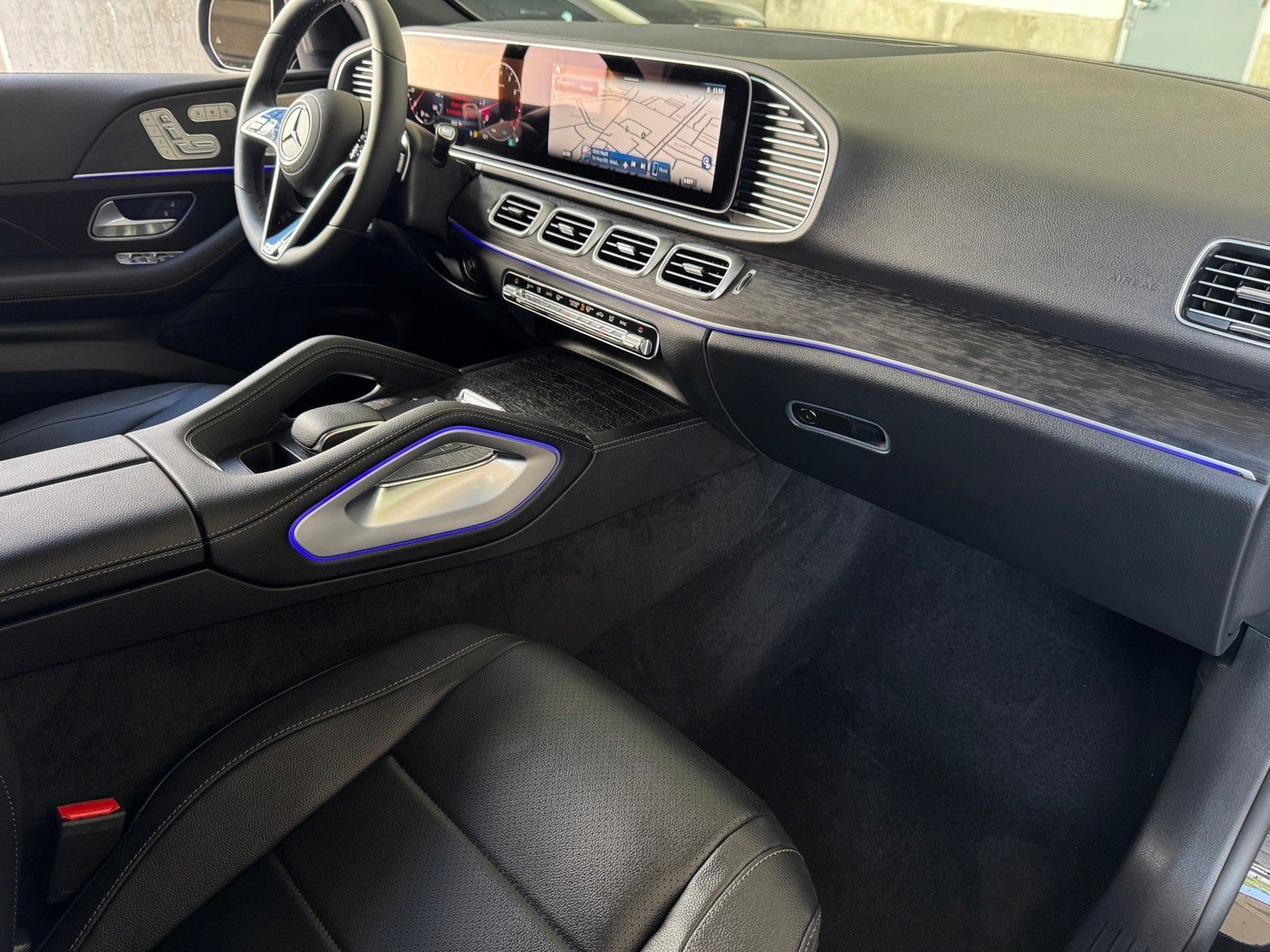 New 2026 Obsidian Black Metallic Mercedes-Benz GLE 350 image 15
