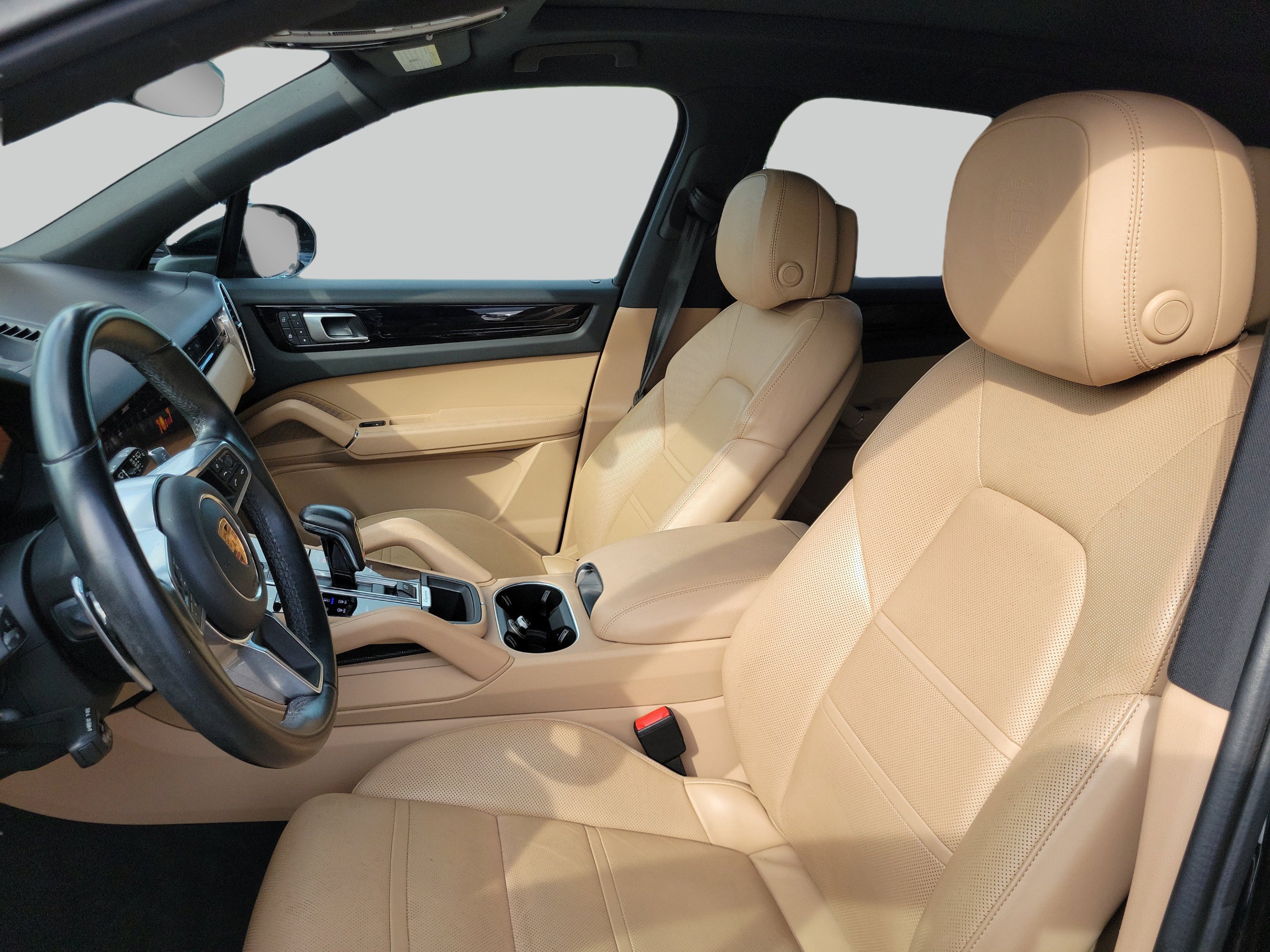 Used 2022 Black Porsche Platinum Edition image 21