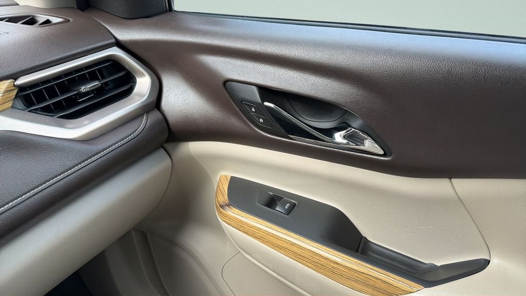 Used 2018 Red GMC Denali image 15
