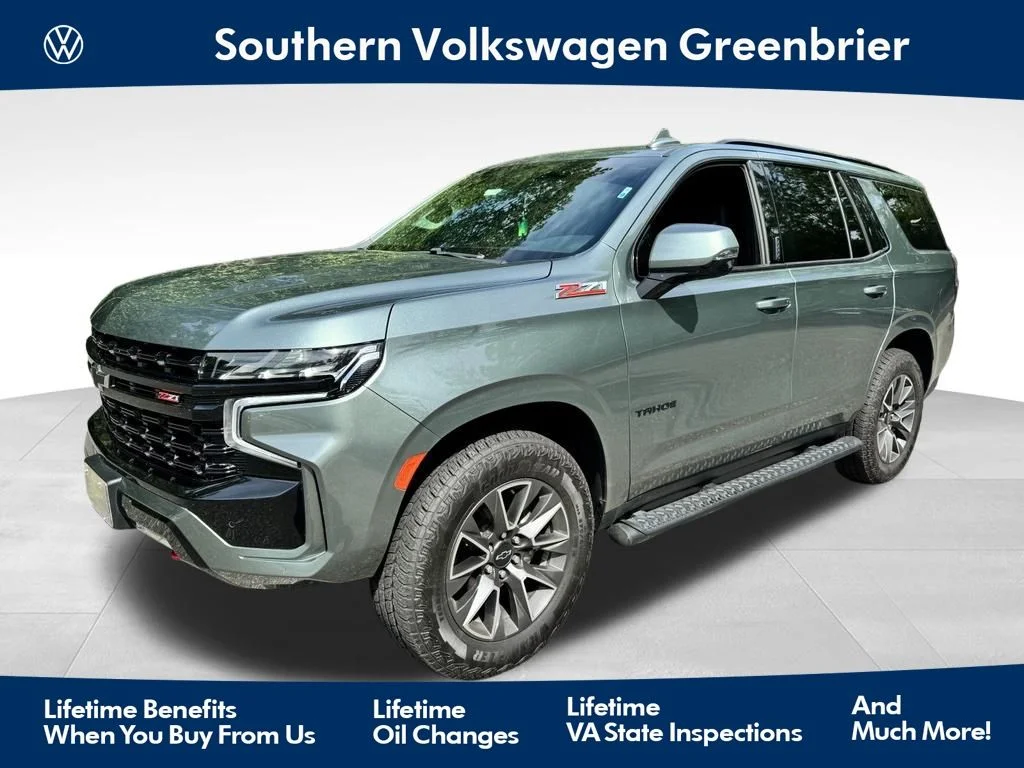 Used 2023 Green Chevrolet Z71 image 1