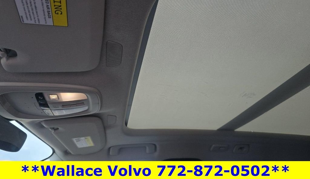 Used 2026 Silver Volvo B5 Plus image 6